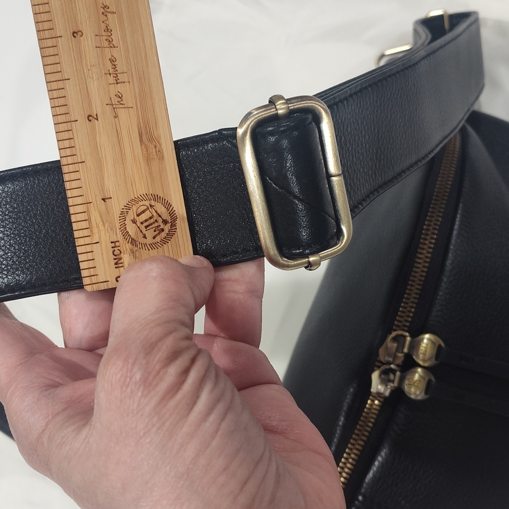 HOBO Hunter Medium Belt Bag In Black - Picture 2 of 12